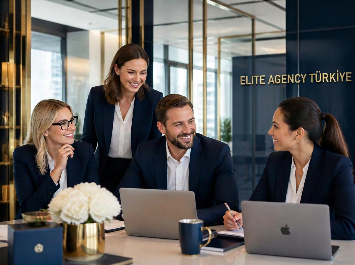 Elite Agency ekibi kurumsal ofiste birlikte çalışıyor